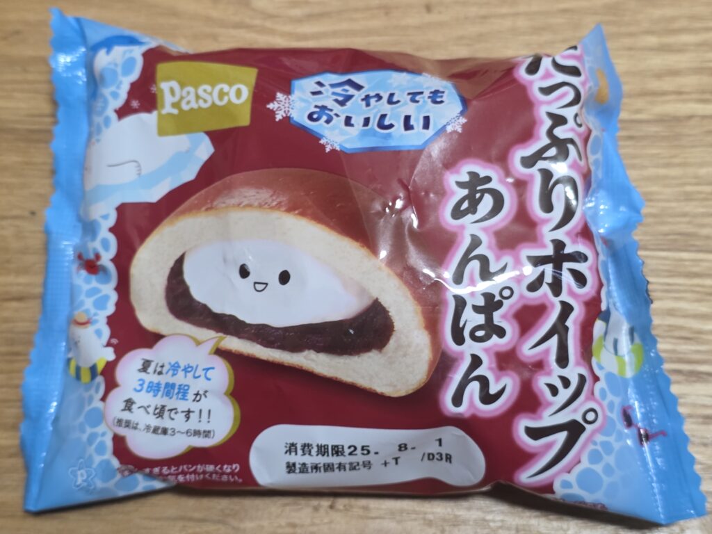 敷島製パン　たっぷりホイップあんぱん