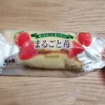 ヤマザキ　まるごと苺　2022